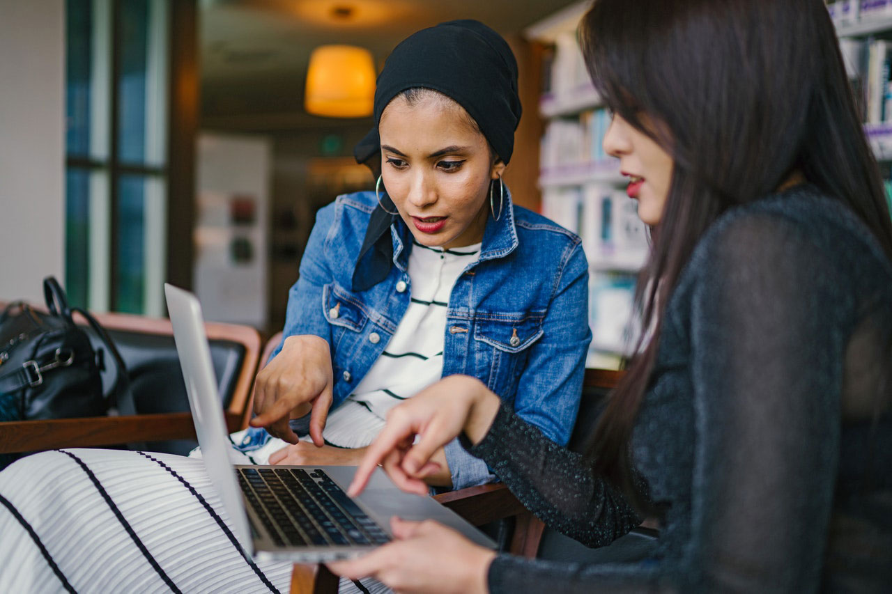 Students on laptop