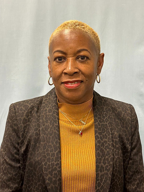 Zena Williams headshot